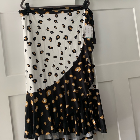 NWT Lularoe Bella Wrap Skirt 2xl Animal Print - Picture 3 of 3
